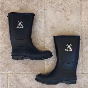 Kamik rain boots size 1 kids Excellent Condition
